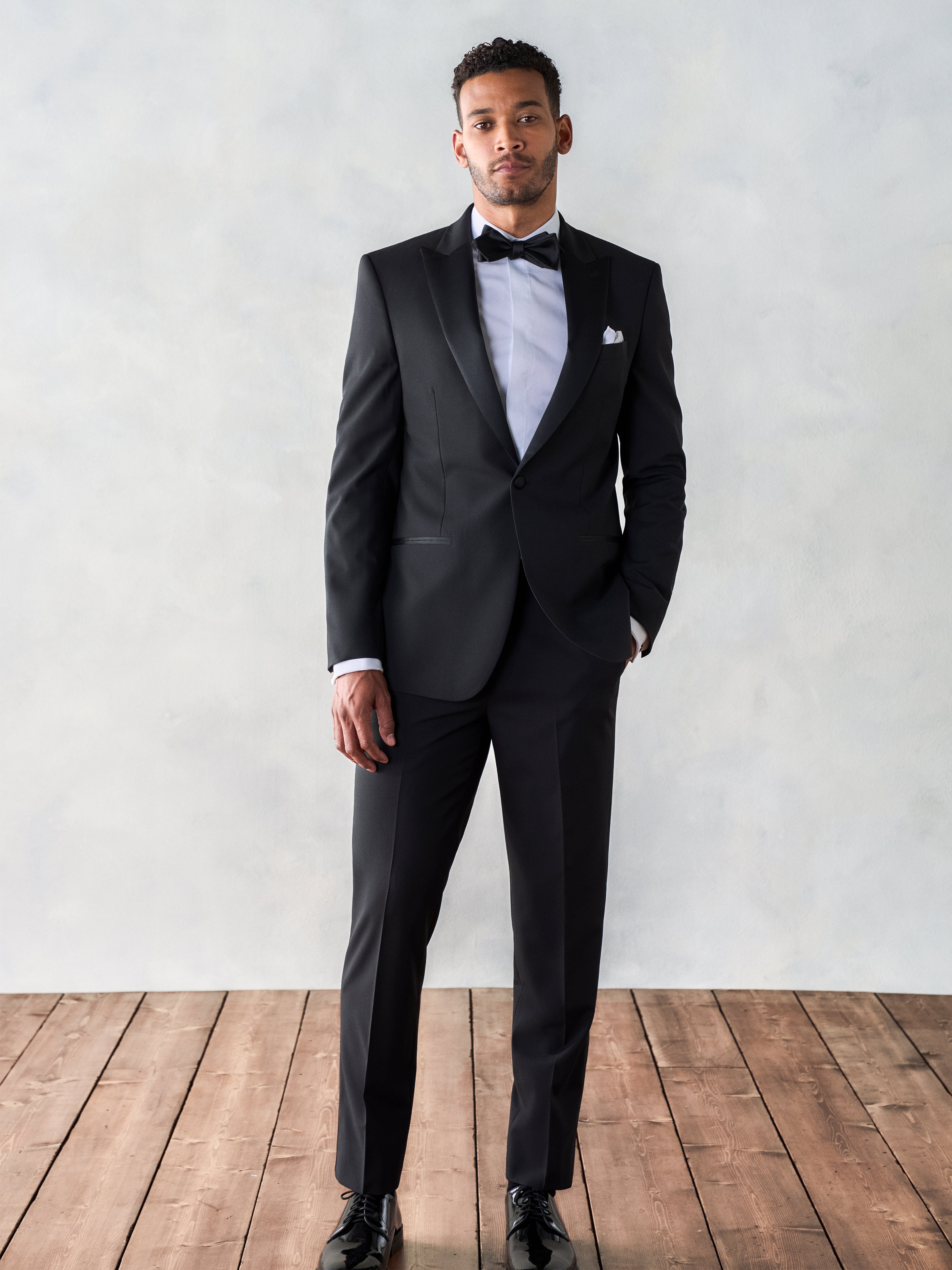 Pure wool, half-canvassed, slim-fit tuxedo from the Icon Soho line |  GIORGIO ARMANI Man